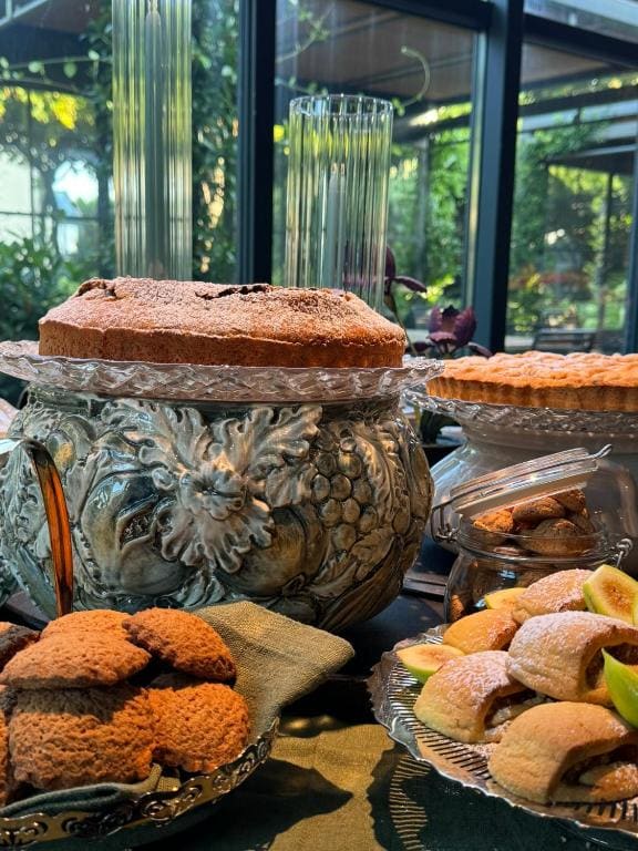 CASATI - Luxury Garden House - View 3