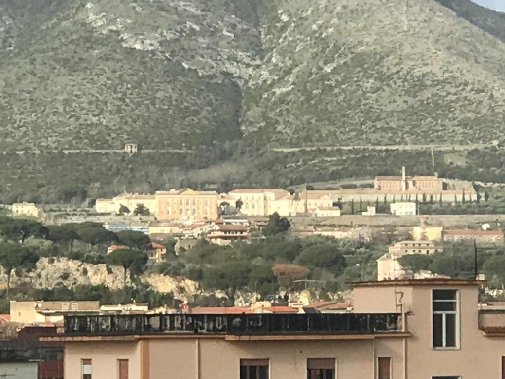 Caserta Royale Apartment - View 3