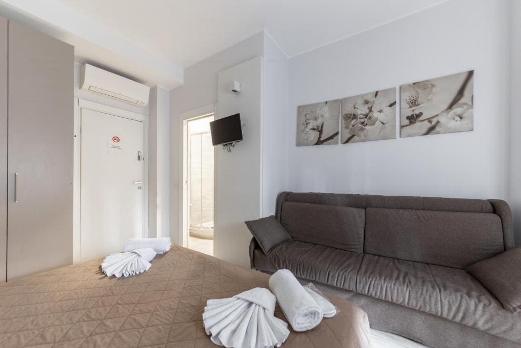 CHEZROMYK the Kosher B&B - View 5