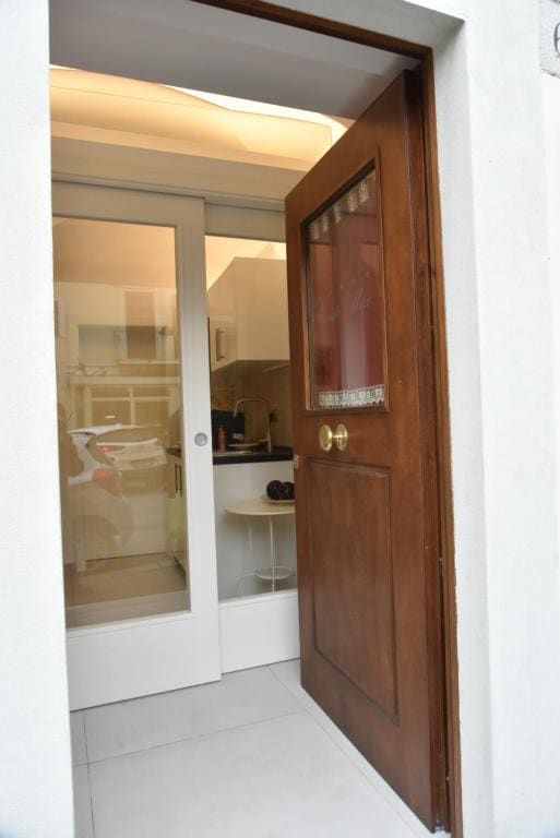 Conte Max Rooms - View 4
