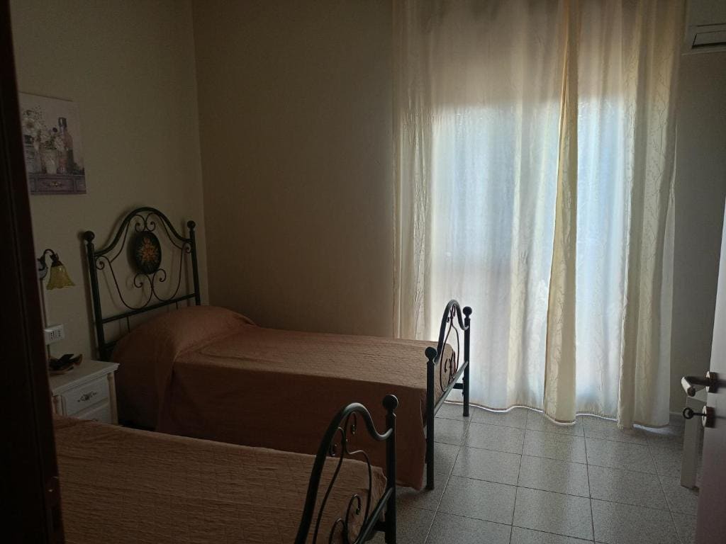 Capinera - View 2