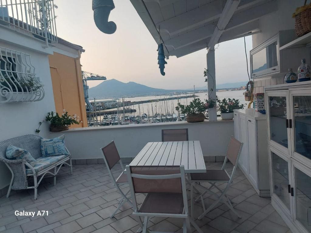 coralinehome - View 4