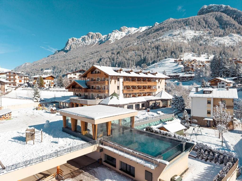 Resort Dolce Casa - Family & Spa Hotel - View 3