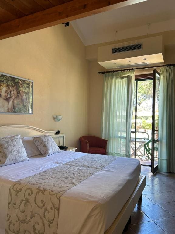 Hotel Duca Della Corgna - View 6