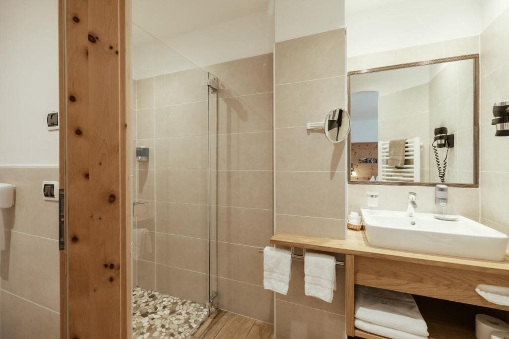Hotel Edda - View 3