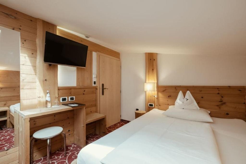 Hotel Edda - View 2