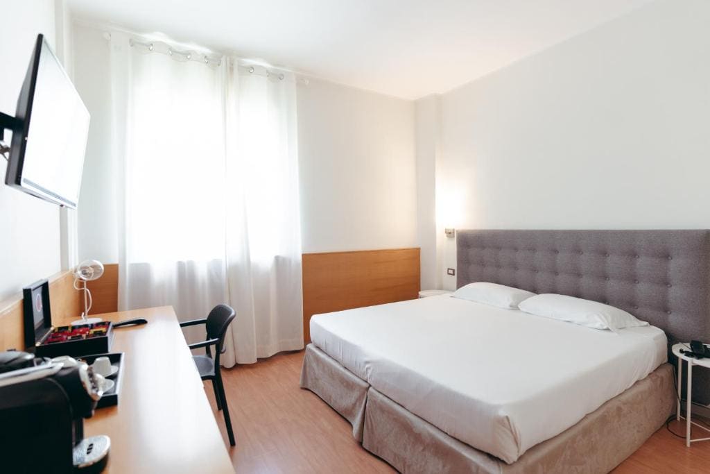 Hotel Excelsior Bari - View 2