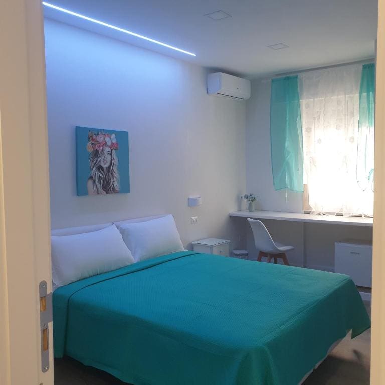 F Rooms Napoli Via Sementini - View 6