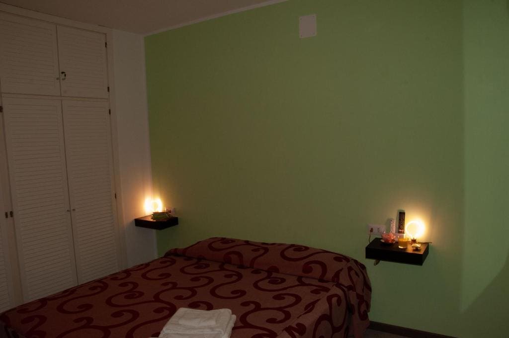 Fly bed and breakfast - View 6