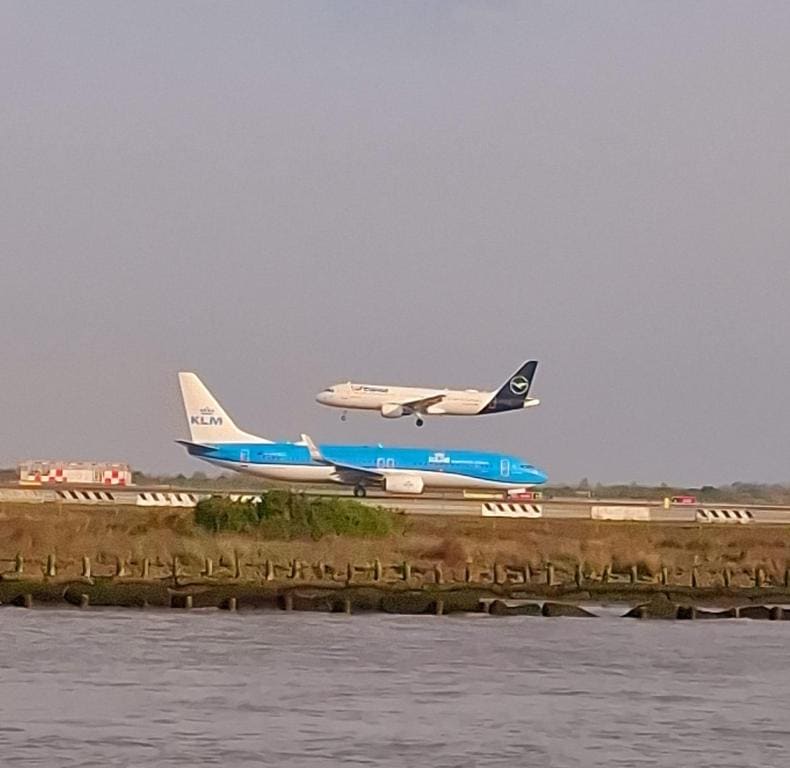 Fly to Venice Airport View - View 7