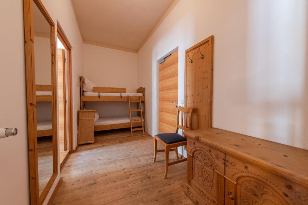 Hotel Garni Zum Hirschen - View 7