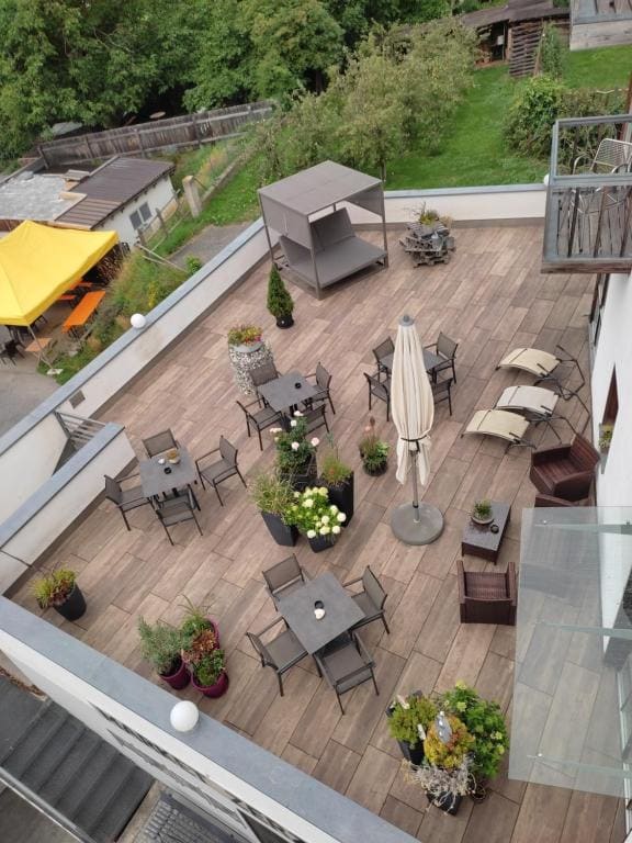 Hotel Garni Zum Hirschen - View 2