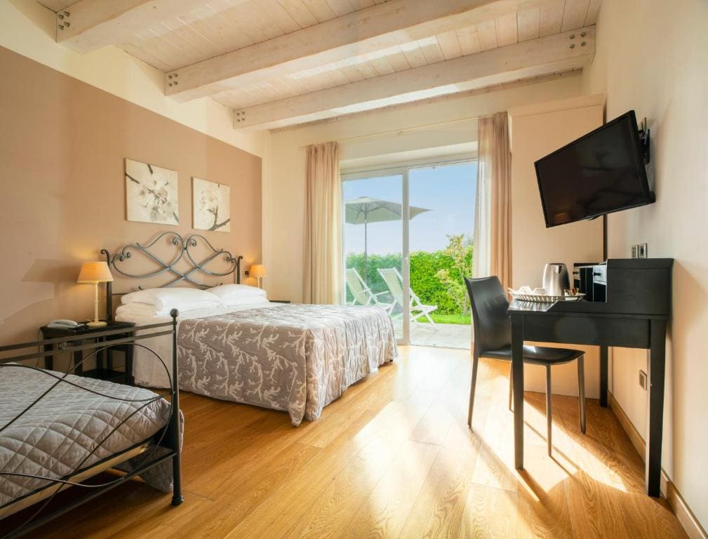 Hotel Giardino Suites&Spa - View 2