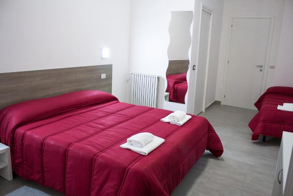 Tiburtina Royal Suites - View 7