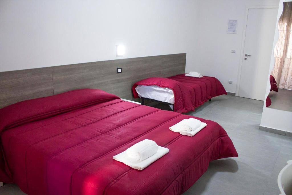 Tiburtina Royal Suites - View 4