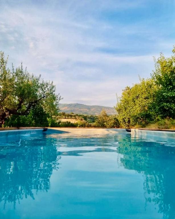 Guar Country Resort - Main view