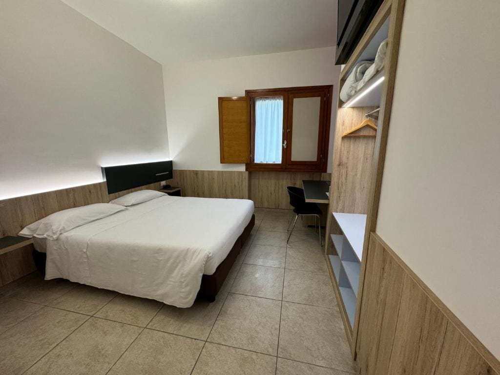 Hotel Holidays - View 7