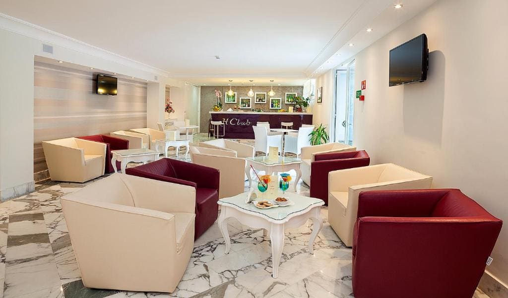 Hotel Club - View 5