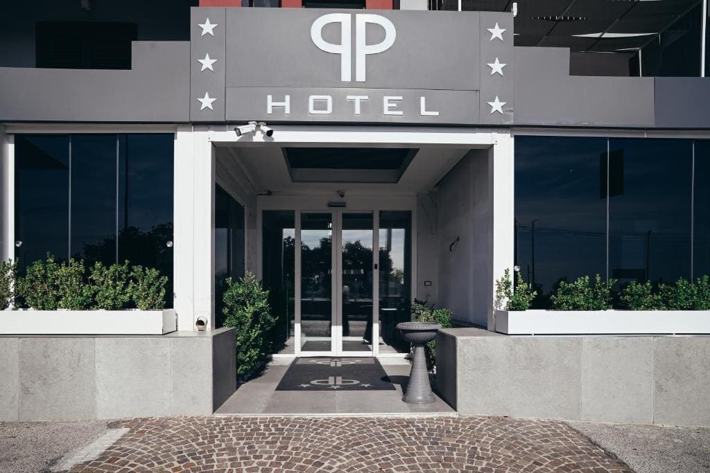 Puteoli Palace Hotel - Main view
