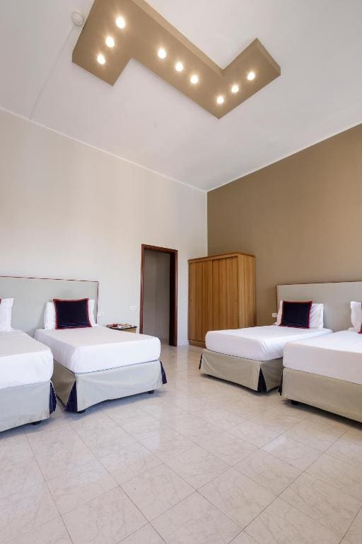 Hotel Santa Marta - Main view