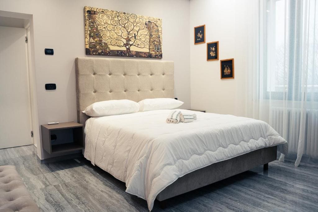 House 21 Residence Room - View 5