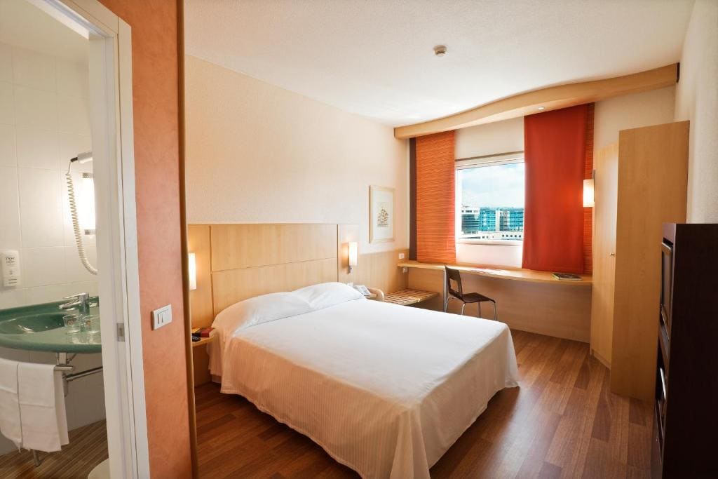 Hotel Rafael - View 2