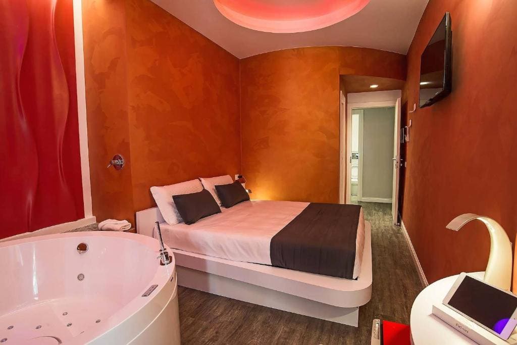 7 Inn Spanish Steps - Main view