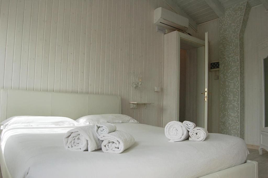 Junior Suites Venezia - View 2