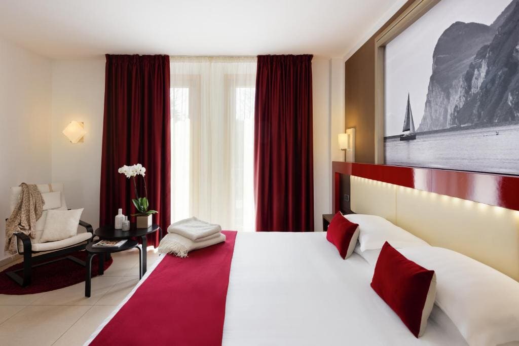 Kairos Garda Hotel - View 2