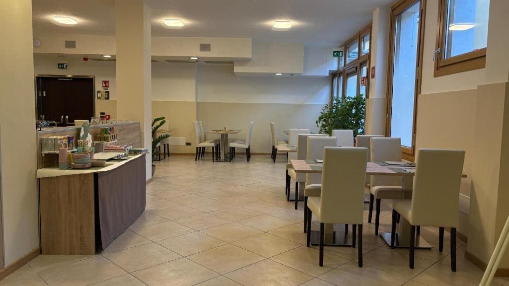 Kairos Garda Hotel - View 5