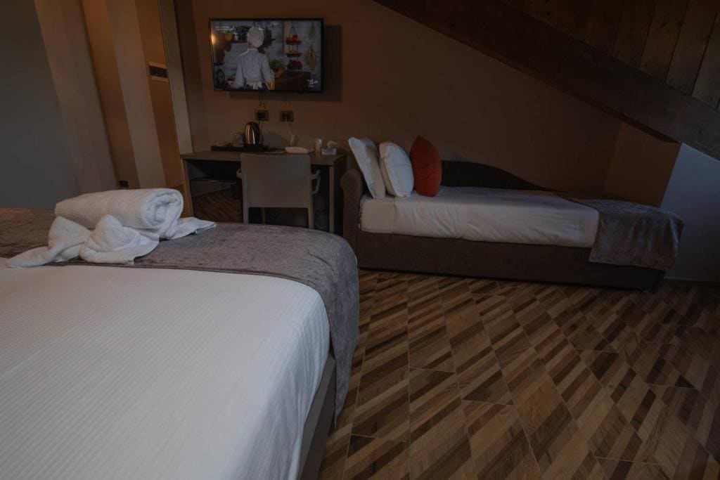 L'aja della Mirusina - Piedmont Resort Monferrato Langhe - View 3