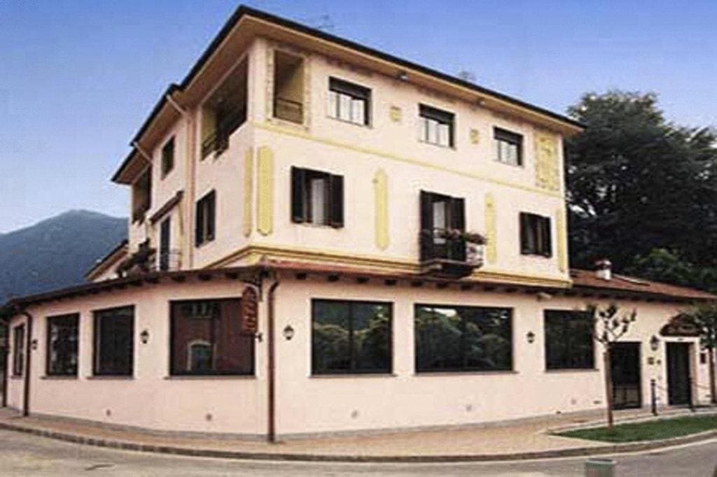 Hotel La Bussola - Main view