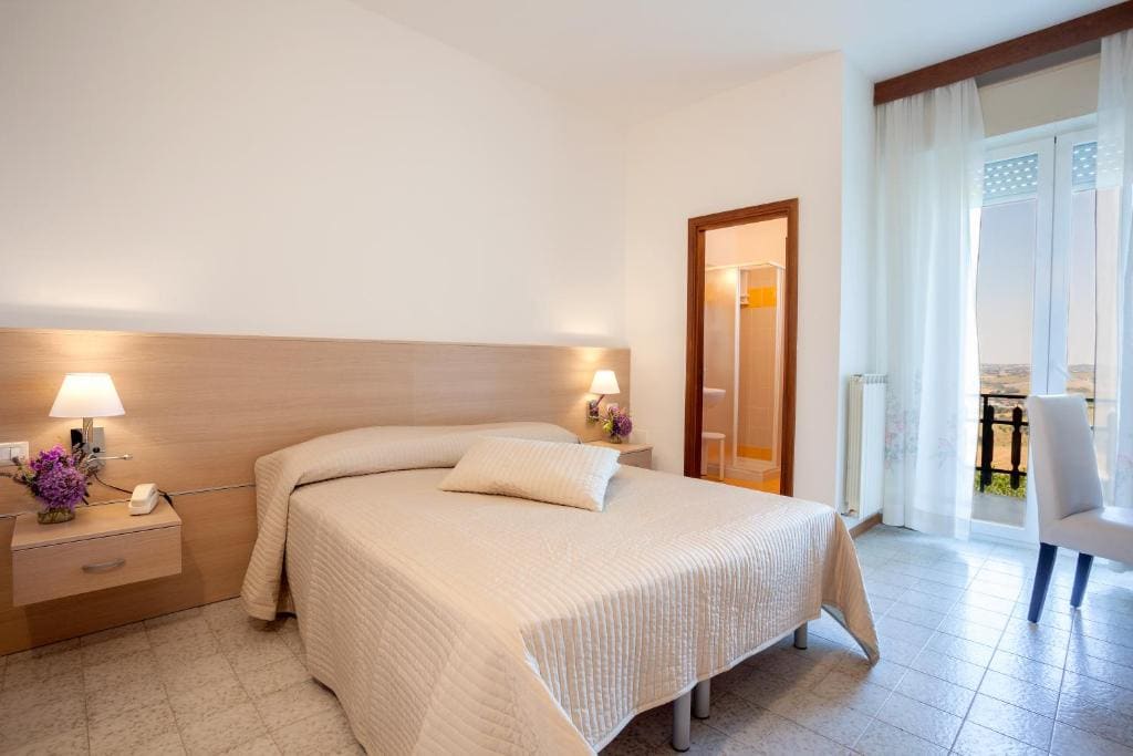 La Cantinella - View 4