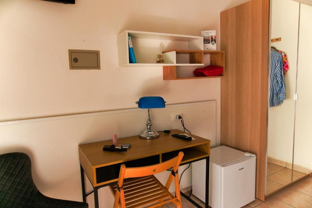 Le Petit Hotel - View 5