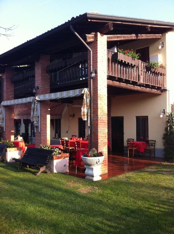 Manuela Le Quattro Coppe - Main view