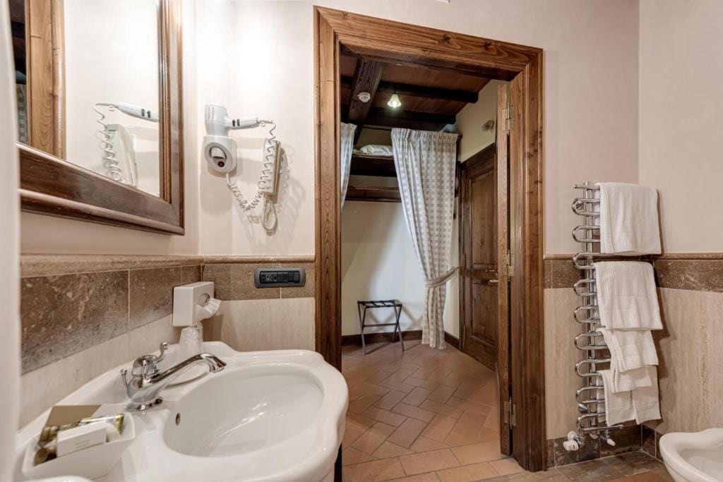 Locanda Poggioleone - View 2