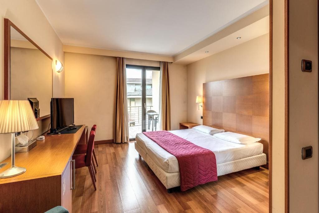 Luna Hotel Lago Maggiore Arona - View 2
