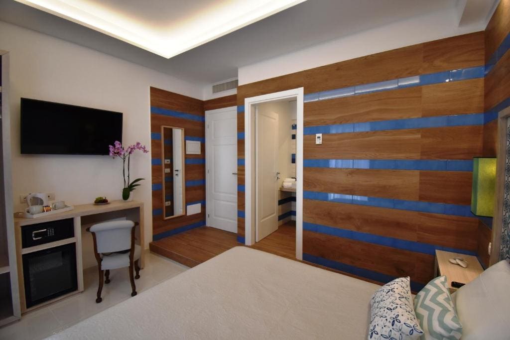 Melody Sorrento Suites - View 4