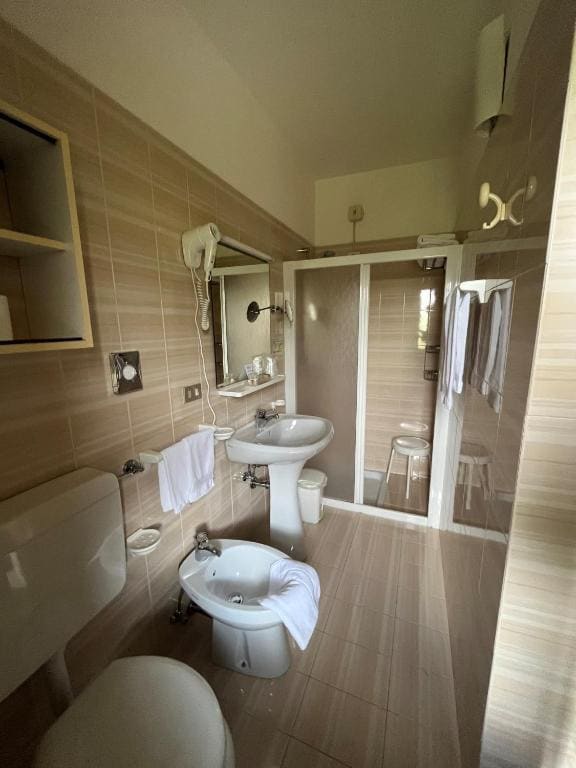 Monaco Sport Hotel - View 7