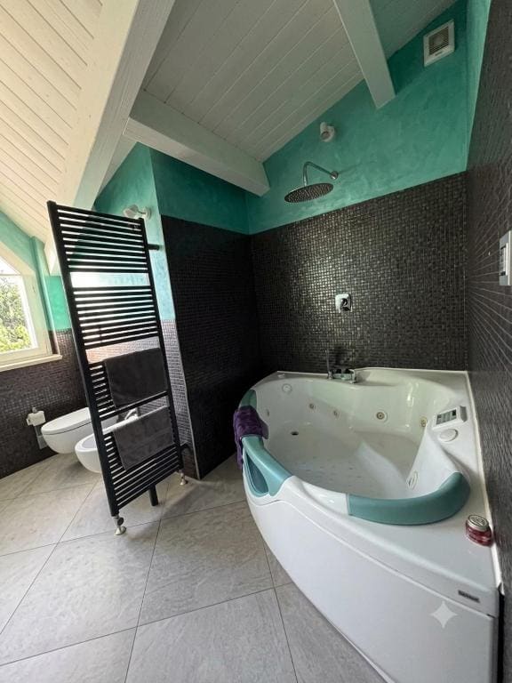 Morelli's Suite Home - View 2