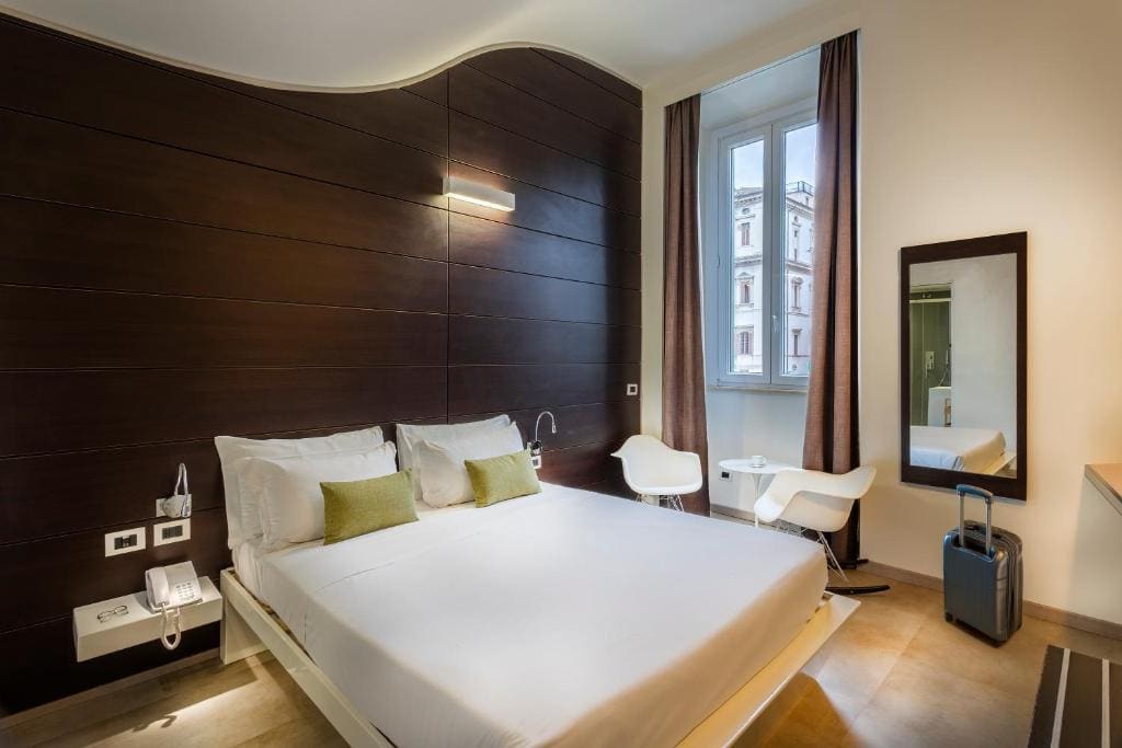 Navona Stay - View 2