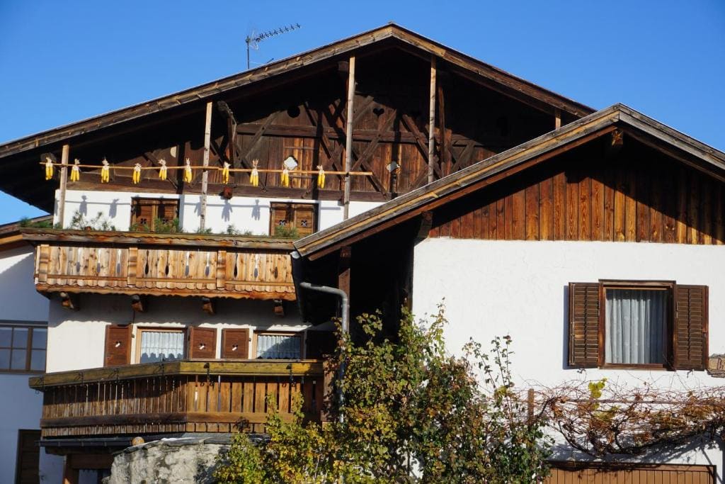 BUEHLERHOF Urlaub mit Kind & Hund, Obst-& Weingut, Brixen - Main view