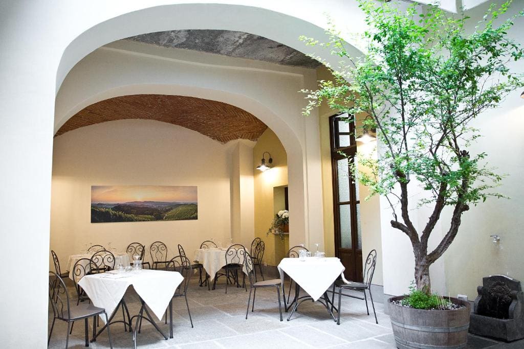 Osteria Senza Fretta Rooms for Rent - View 3
