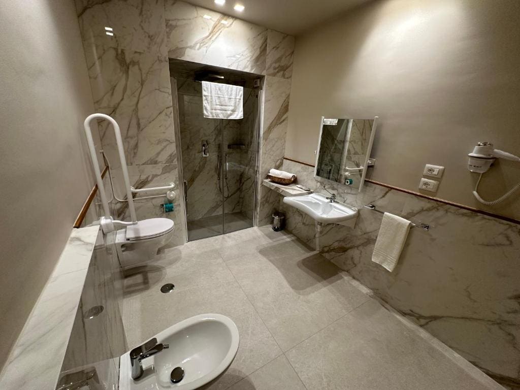 Palazzo Bonomi - View 4