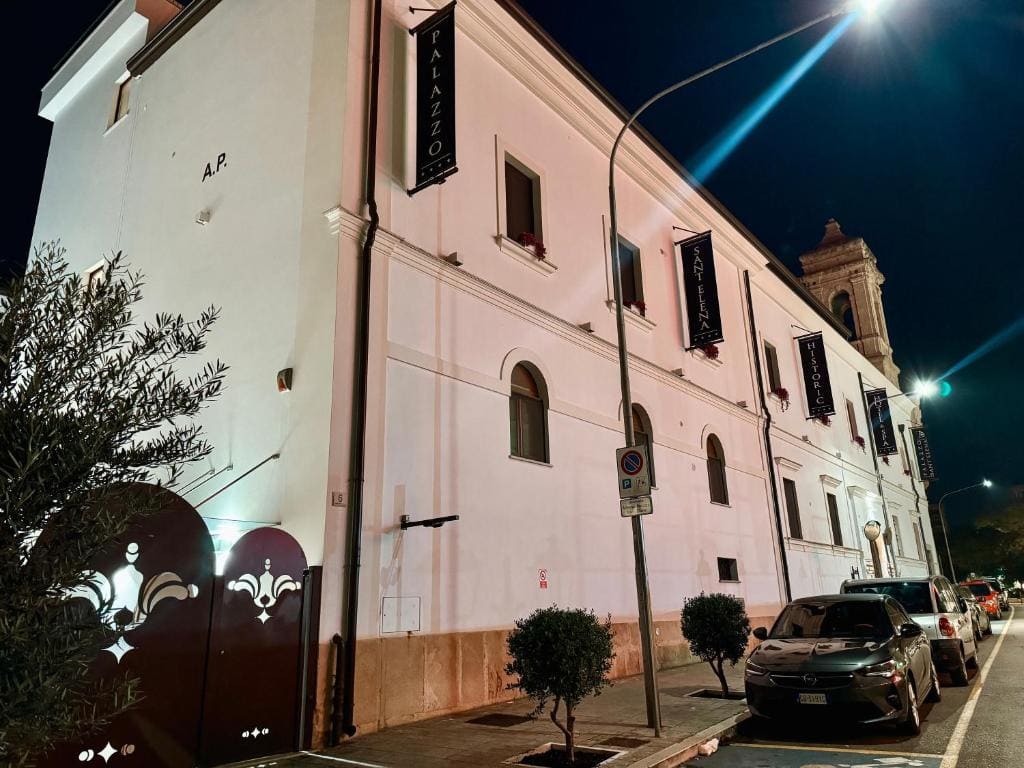 Palazzo Sant'Elena Historic Hotel - Main view