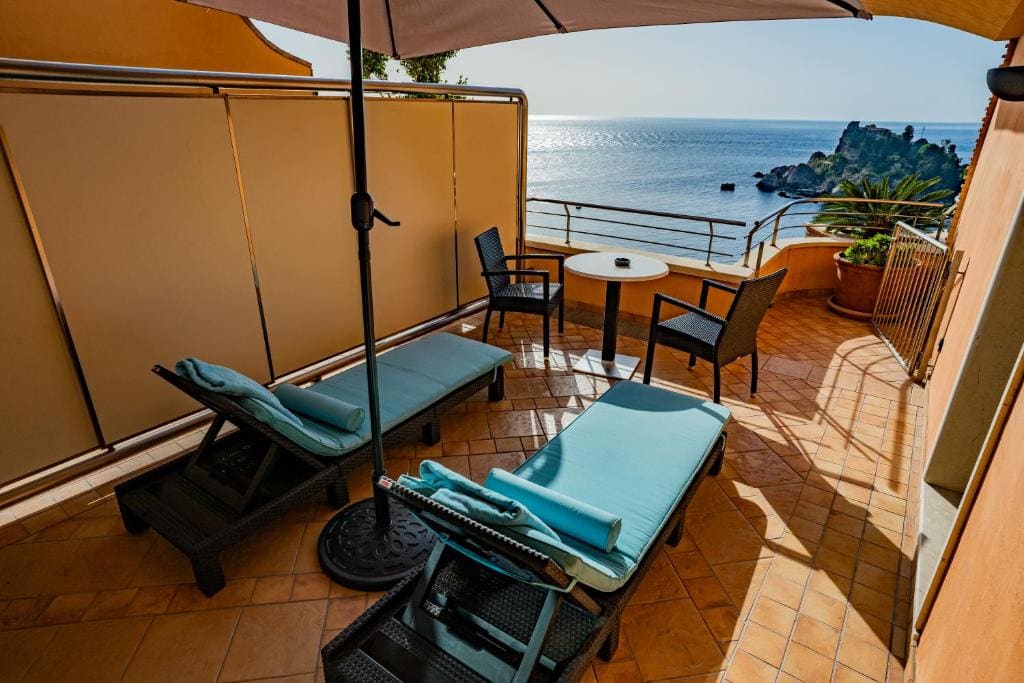 Taormina Panoramic Hotel — Vue 2
