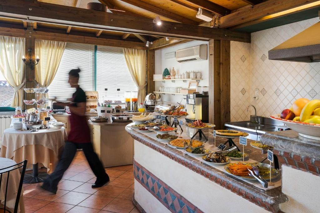 Hotel "La Pensione Svizzera" - View 5