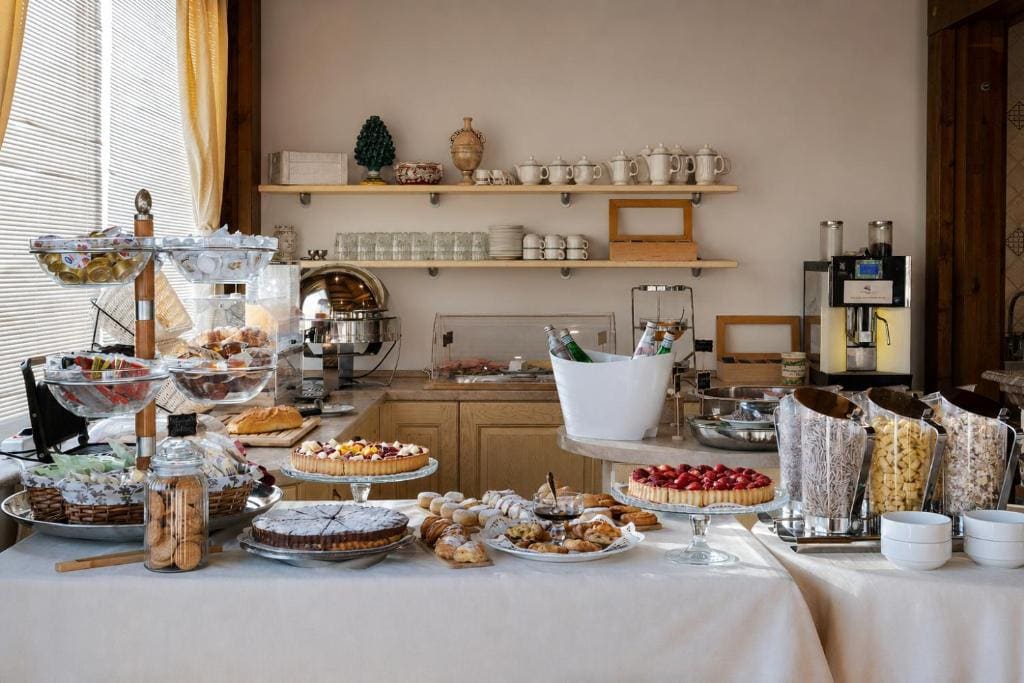 Hotel "La Pensione Svizzera" - View 7