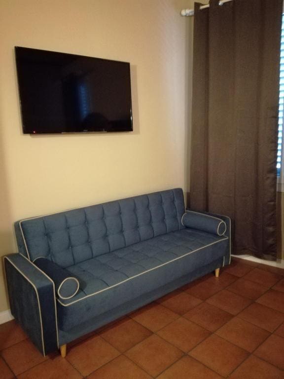 H CENTRAL ROOMS Cavour Luxuryh - BEDINBOLOGNACENTRO Suites - Προβολή 2