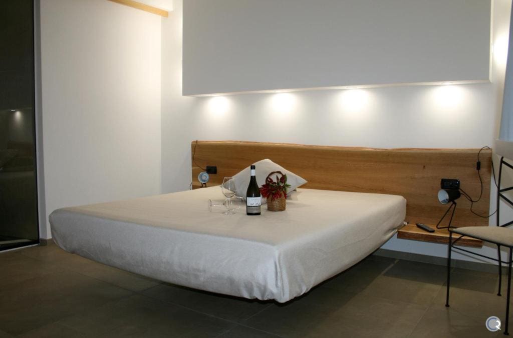 Punta Bianca Suite & Home Experience - View 5